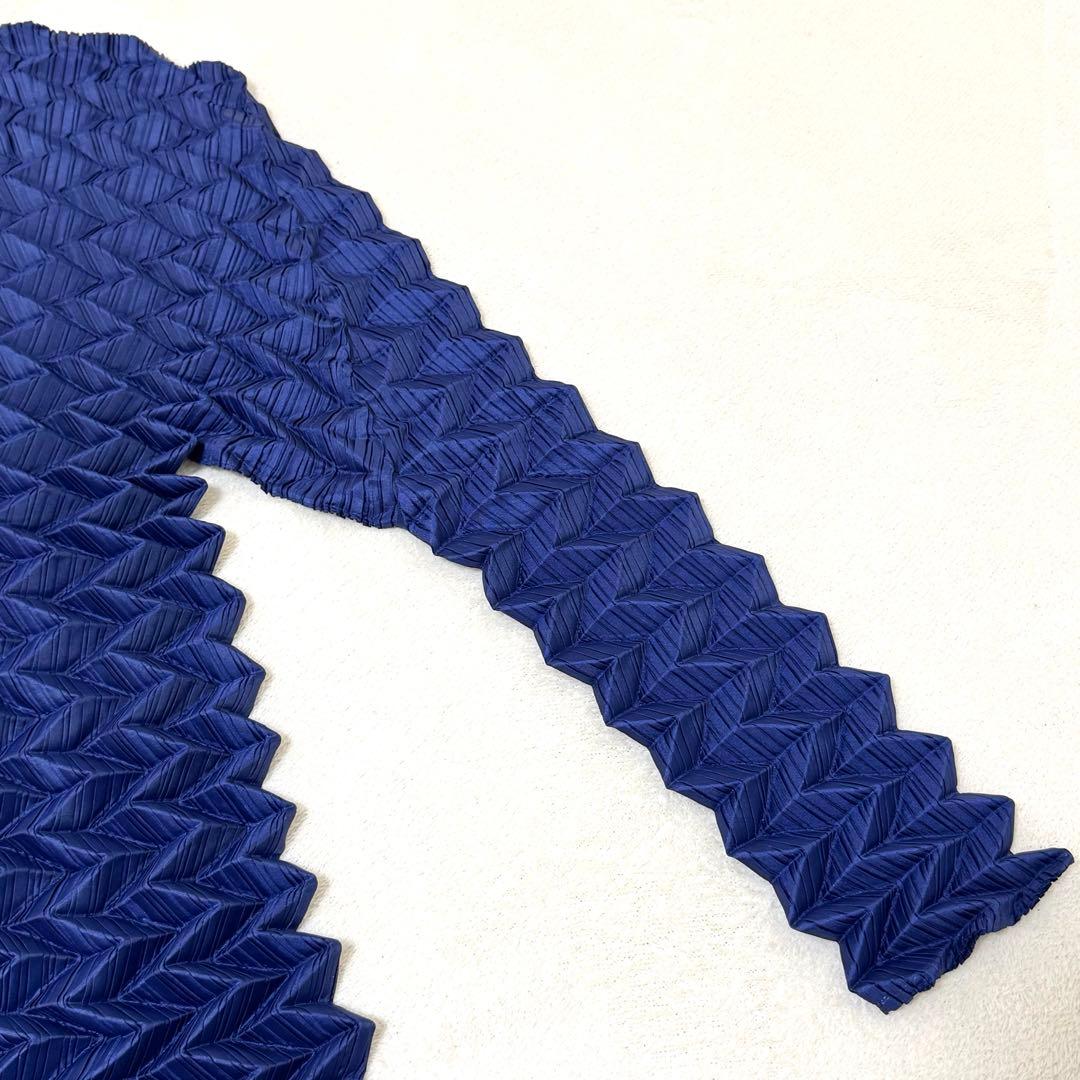 極美品✨ISSEY MIYAKE プリーツ　立体　変形　ネイビー　長袖　シャツ