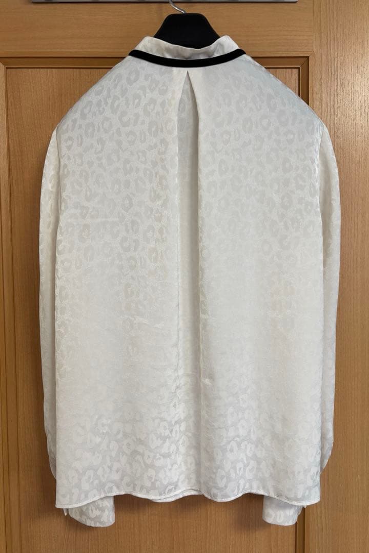 ピンキーアンドダイアン◆別珍リボンアニマルジャカードブラウス エクリュ 38