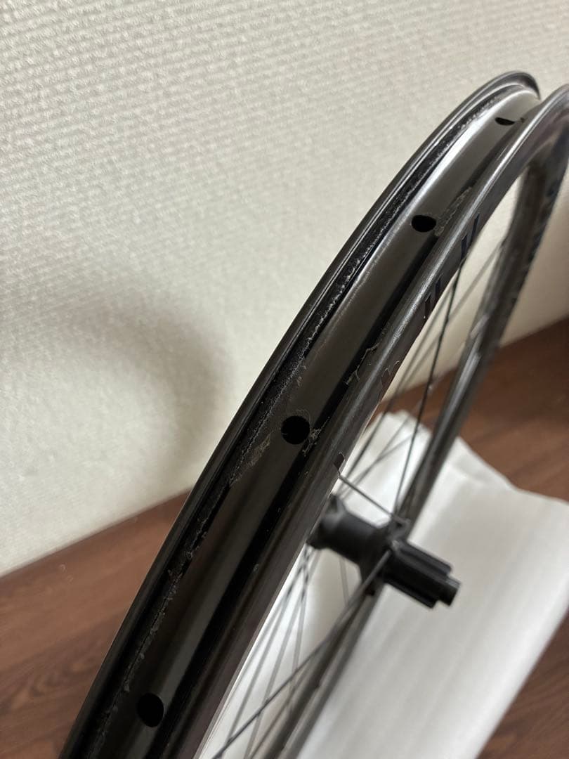 REYNOLDS AR41 11sカーボンホイールDISC チューブレスレディ