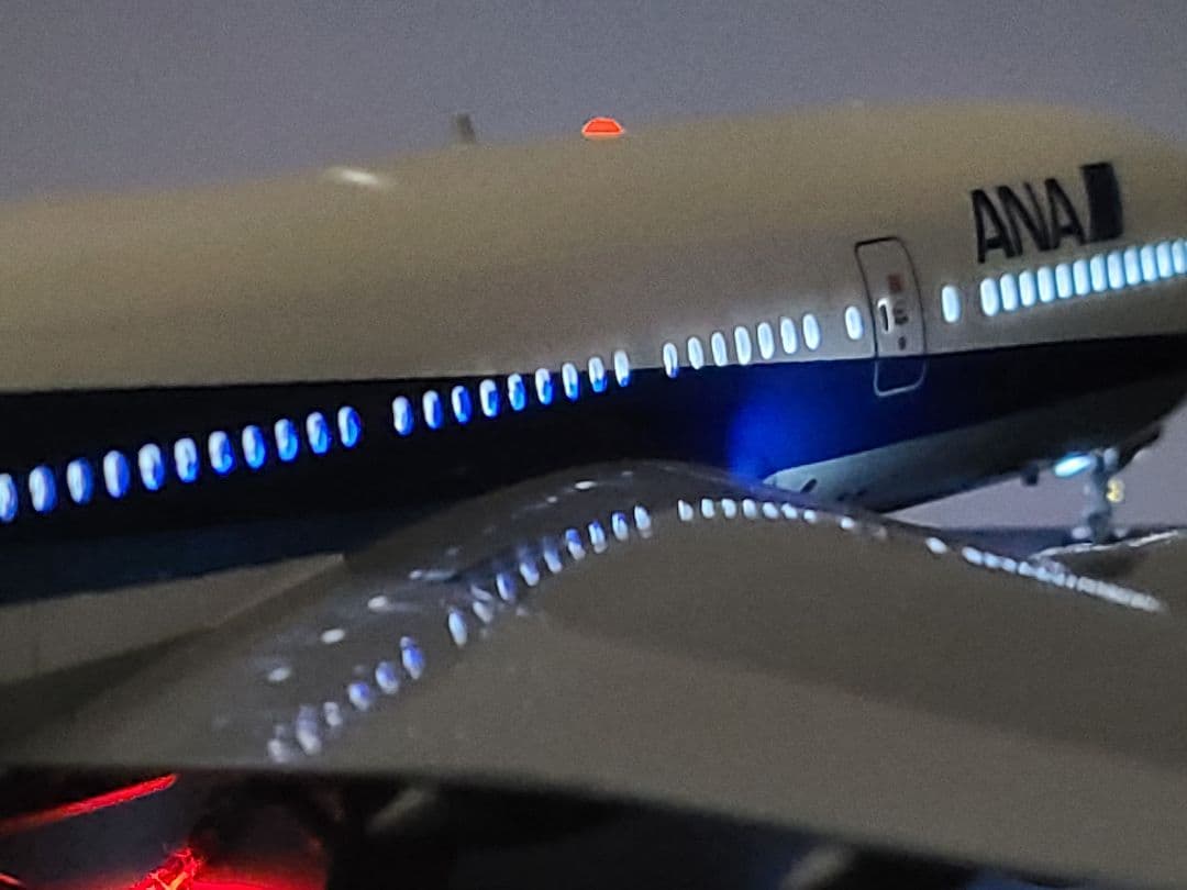ANA BOEING 777-200 LED仕様完成品
