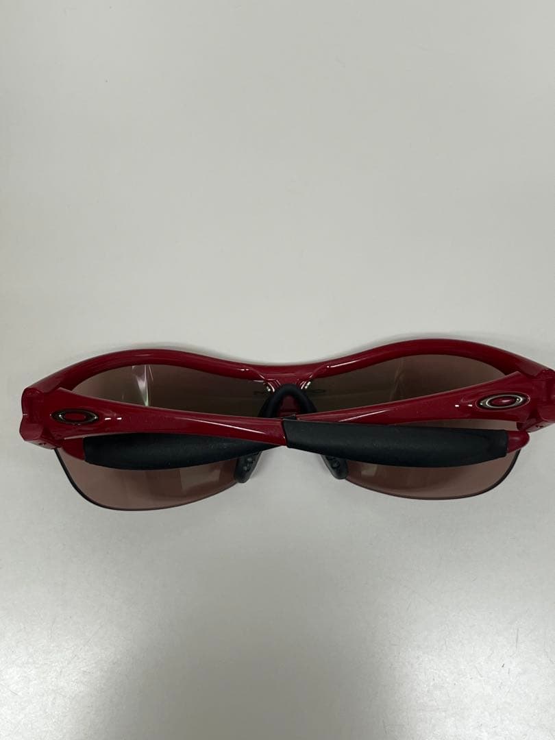 【3回使用程度】 OAKLEYオークリースポーツUVサングラス赤フレーム茶レンズ