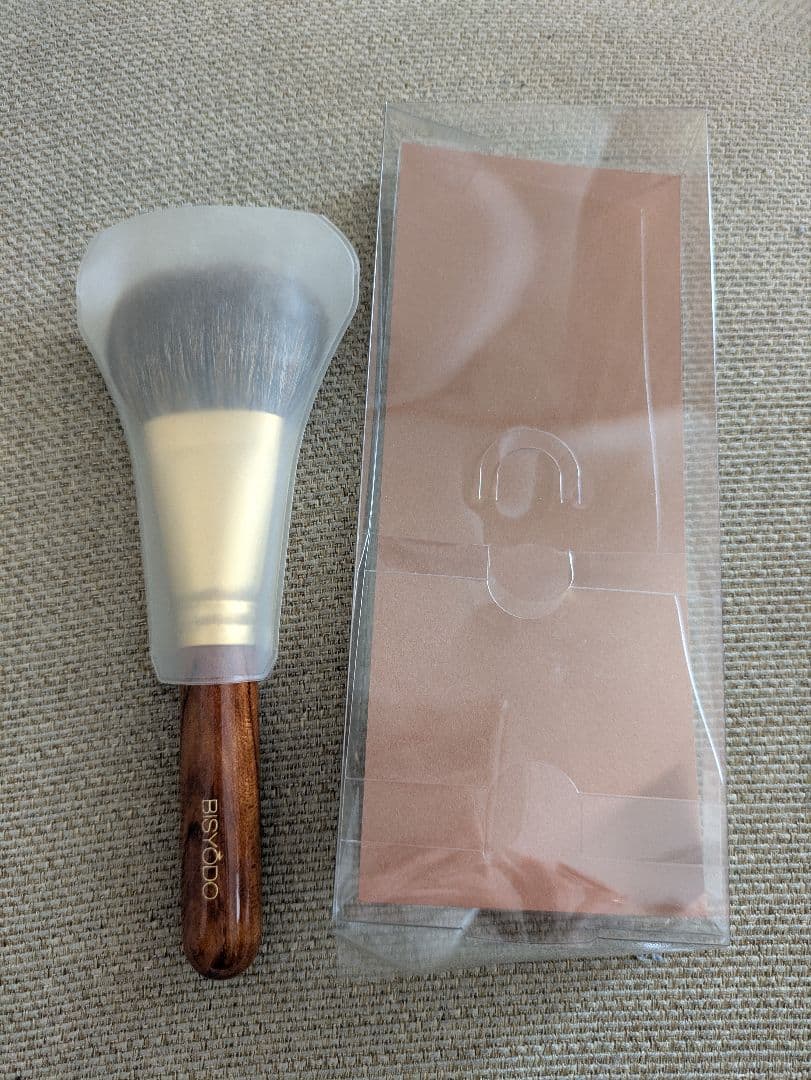 ウエダ美粧堂　パーフェクトフィットブラシ(扇型） B-F-05