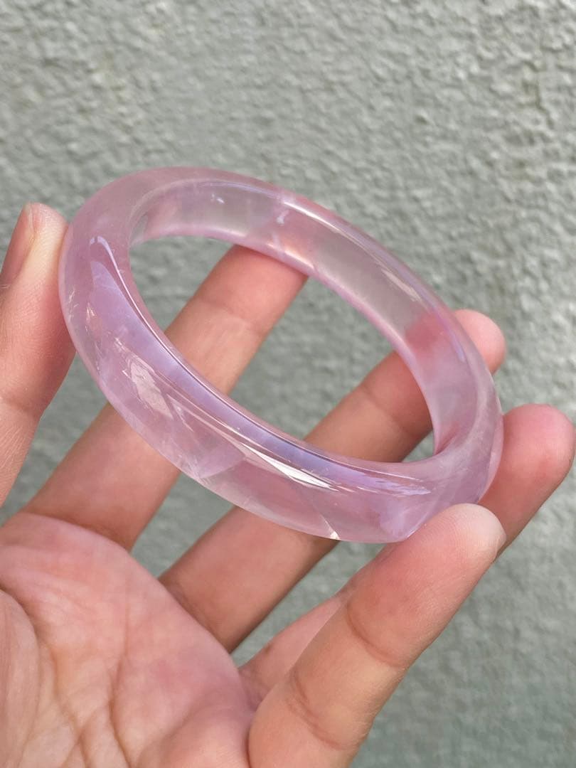 可愛い　ローズクォーツ　バングル　腕輪　天然水晶　恋愛運　家庭円満　癒し天然石