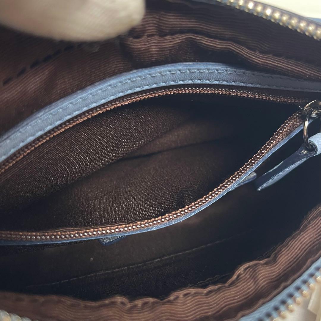 コーチ　ワンショルダーバッグ　アクセサリーポーチ　ハンドバッグ　レザー　ロゴ