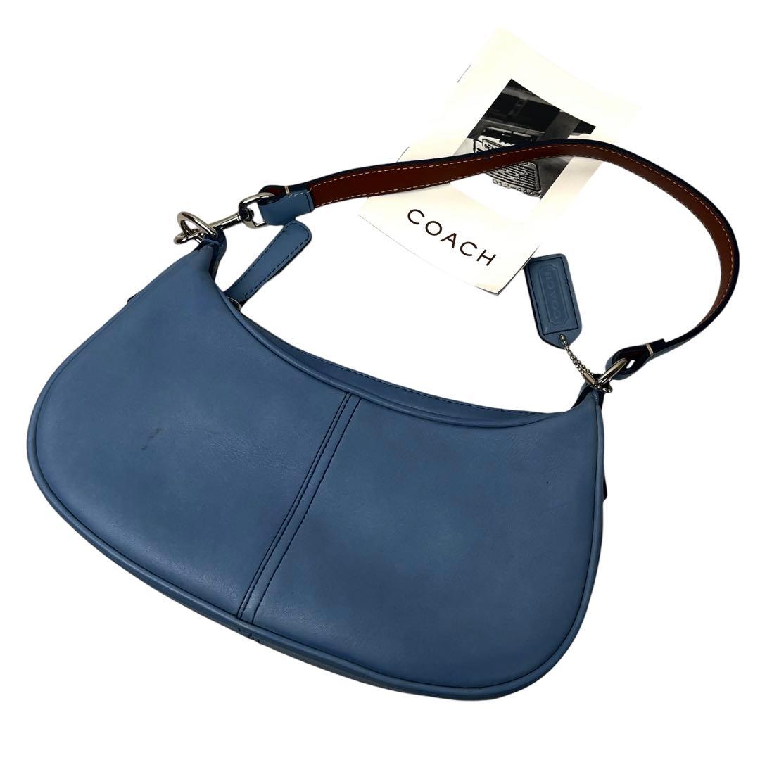 コーチ　ワンショルダーバッグ　アクセサリーポーチ　ハンドバッグ　レザー　ロゴ