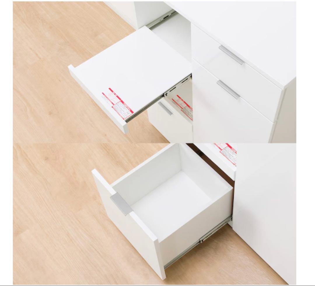 ホワイトキッチンキャビネット