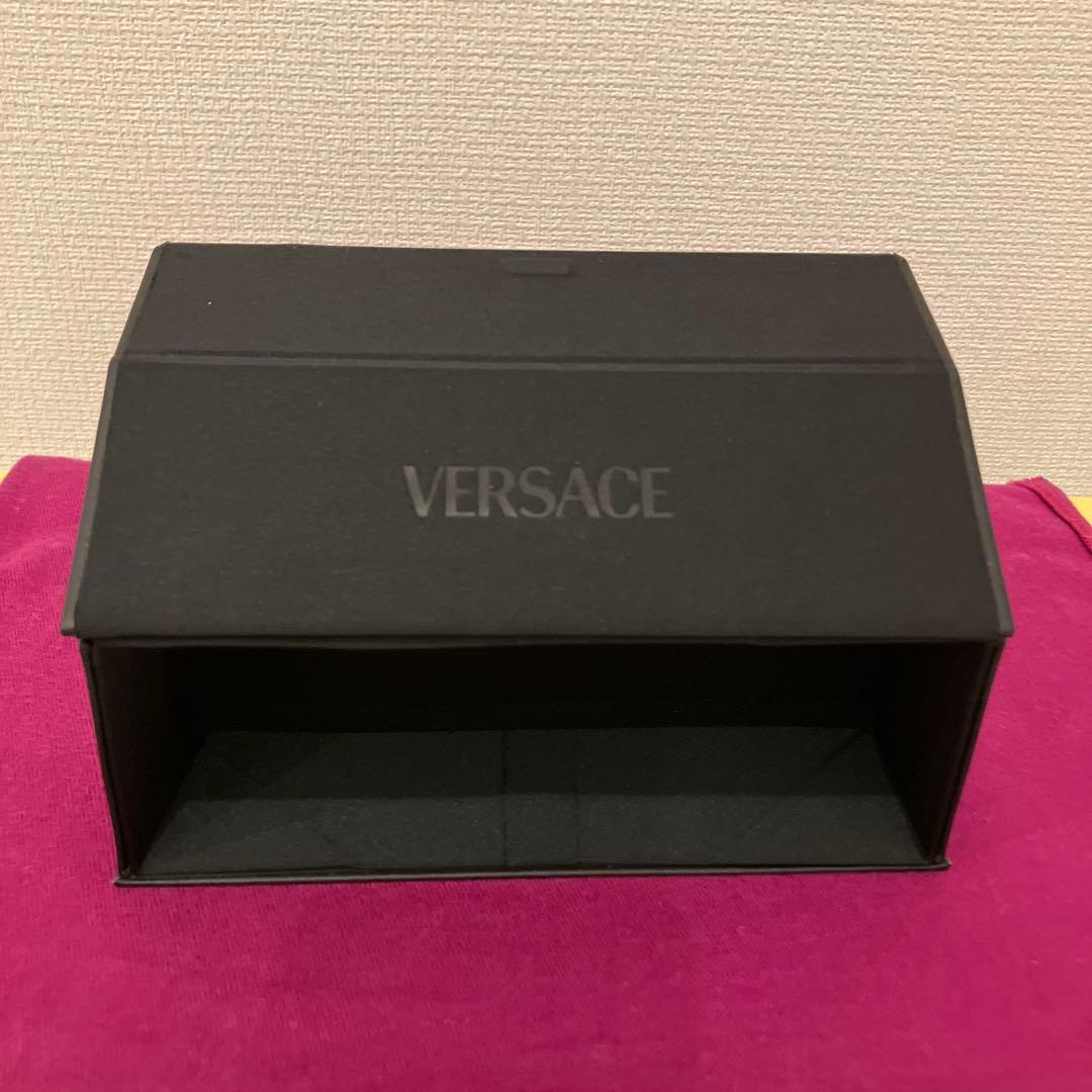 【2/9まで：savanna.dg88さま専用 】VERSACE サングラス