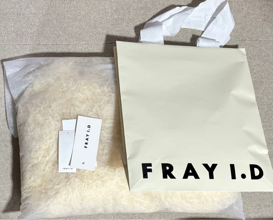 【FRAY I.D】ECOPELショートファーコート【美品/ショッパータグ同封】
