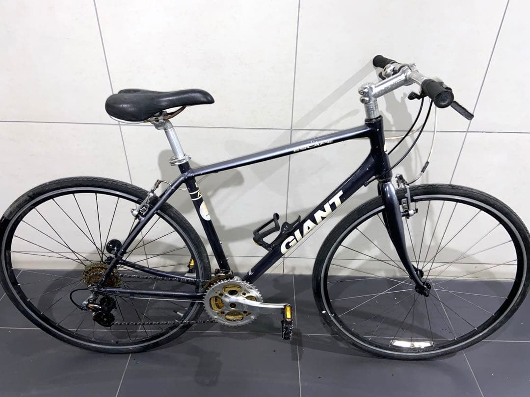 GIANT escape R3クロスバイク　ジャイアント　エスケープrx3自転車