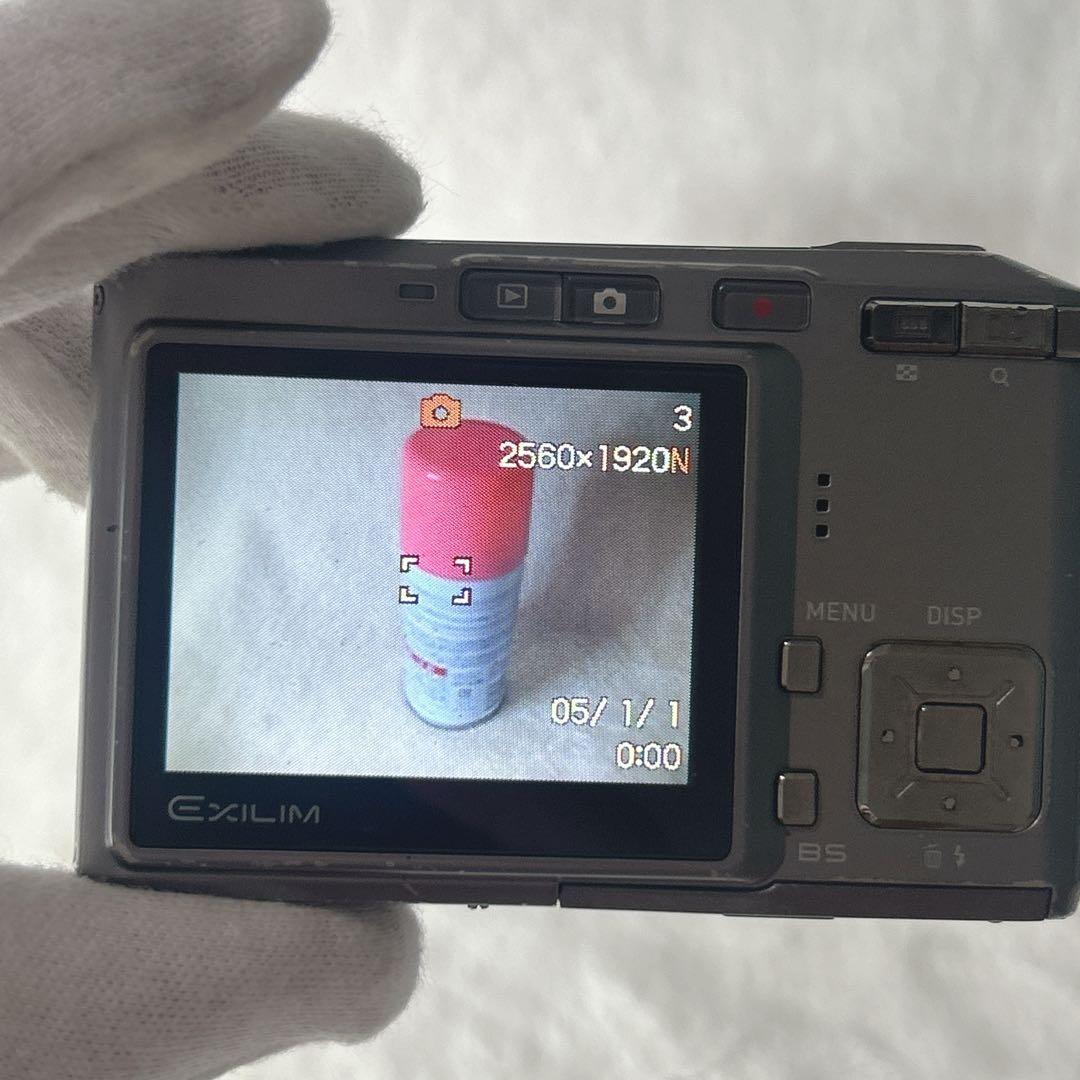 ✨美品✨CASIO EXILIM EX-S500 シルバー　コンデジ　カメラ