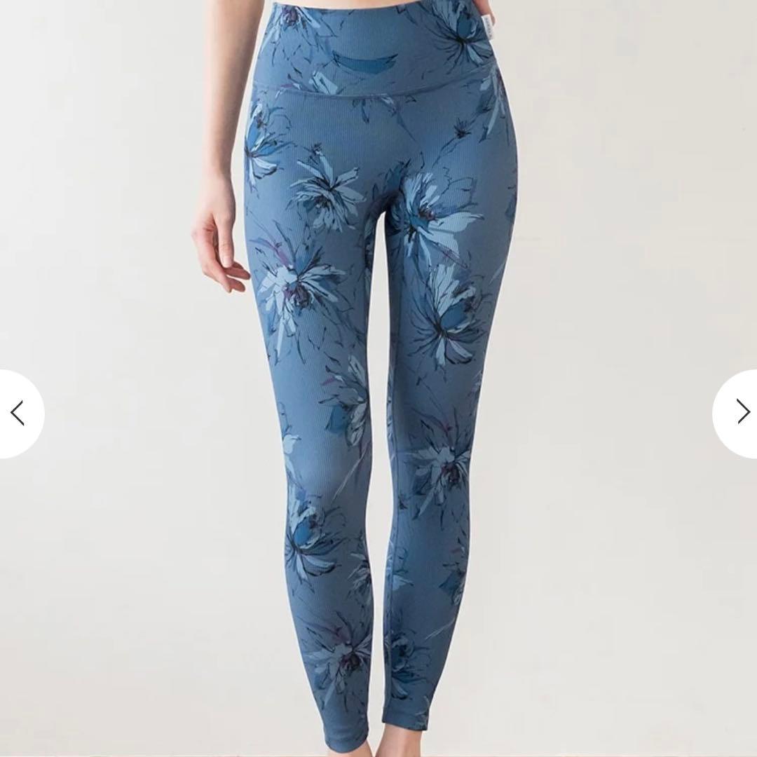 新品　SUKALAリブBig フラワープリント　レギンス　Sサイズ