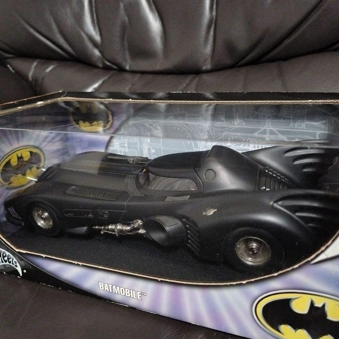 マテル　ホットウィール　バットマン バットモービル 1/18ダイキャストミニカー