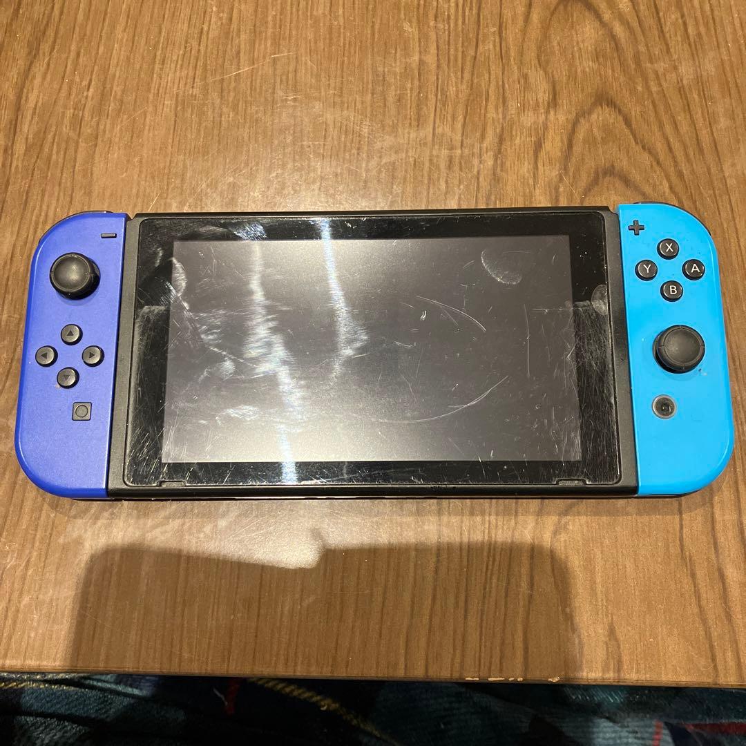ジャンク品　Nintendo Switch 本体 傷あり