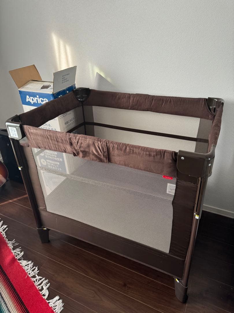 Aprica ベビーベッド　アップリカ　ココネルエアープラス