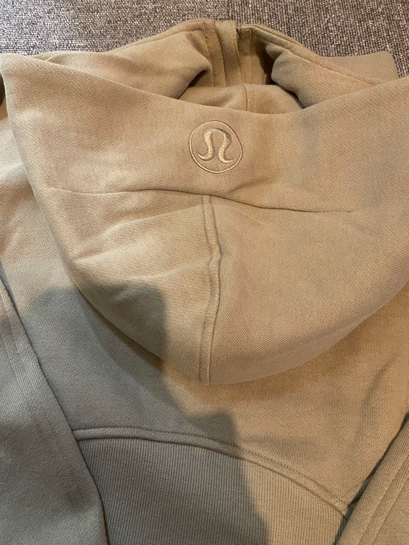 ルルレモンScubaオーバーサイズフルジップフーディ　XS/S