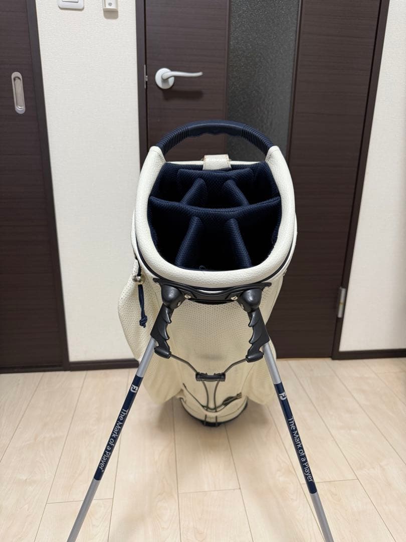 FootJoy ゴルフバッグ スタンド付き ホワイト