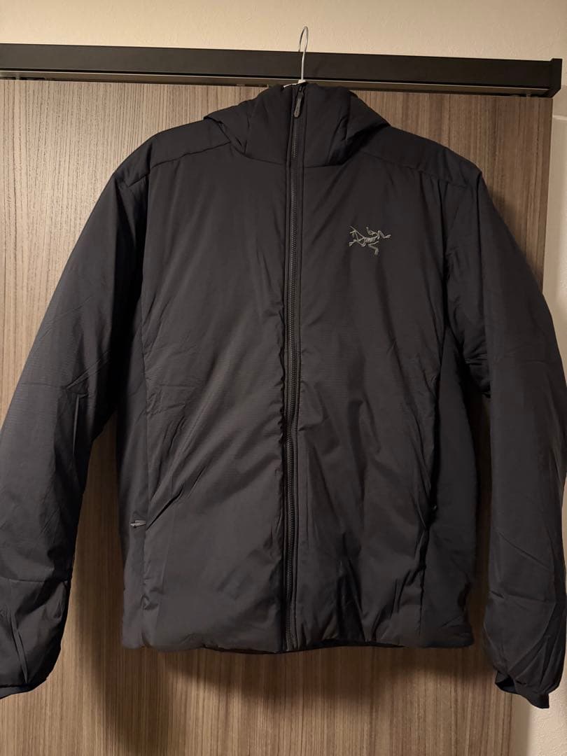 【極美品】ARC’TERYX Atom SV Hoody 黒 2025年 M