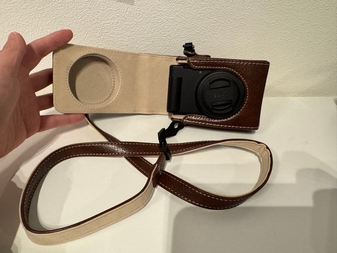 【付属品多数】SONY ZV-1F 予備バッテリー2個＋ ケース付き|美品