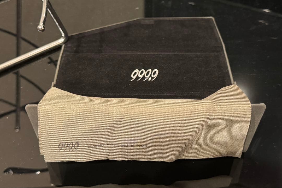 美品　999.9 フォーナインズ　NP-610 クリアブラック