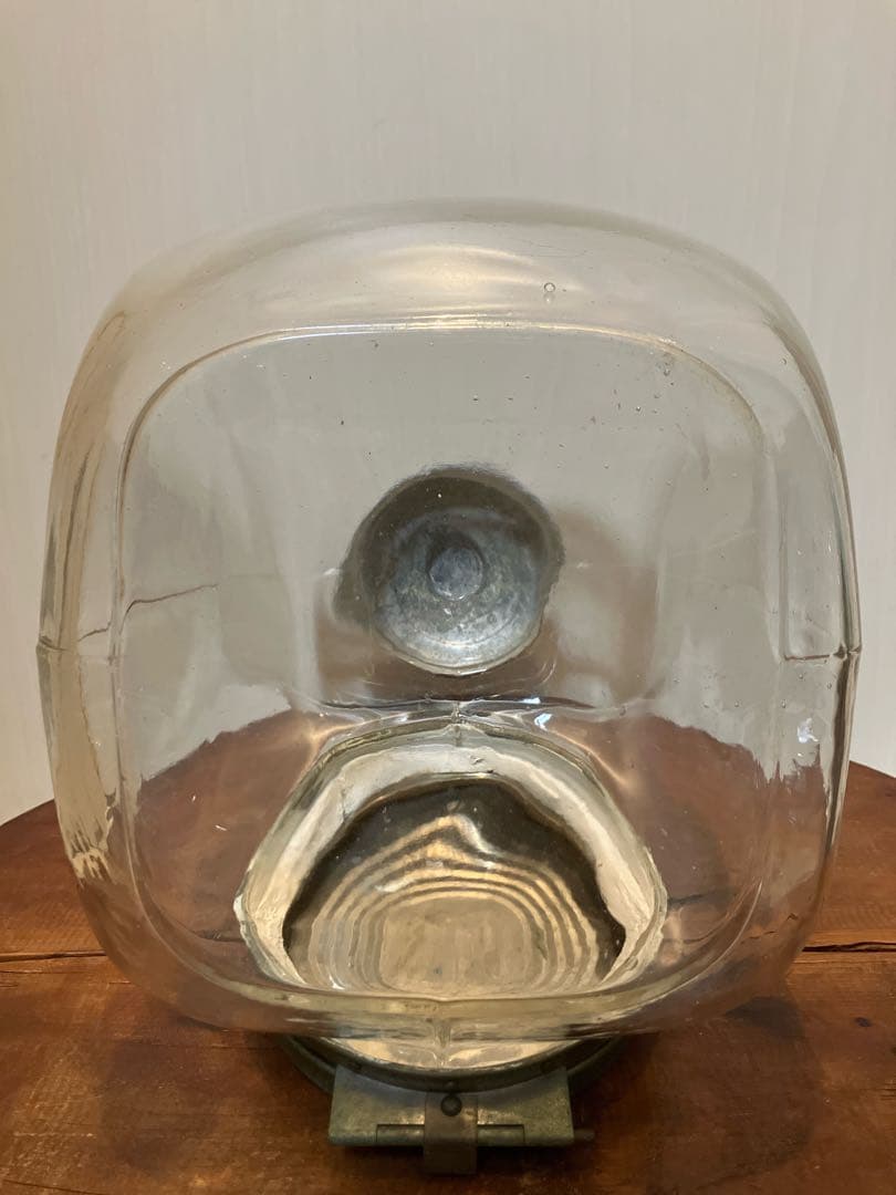 存在感抜群！アルミ開閉蓋付きの煙草陳列用ガラス瓶◇たばこ瓶◇昭和レトロ◇古道具