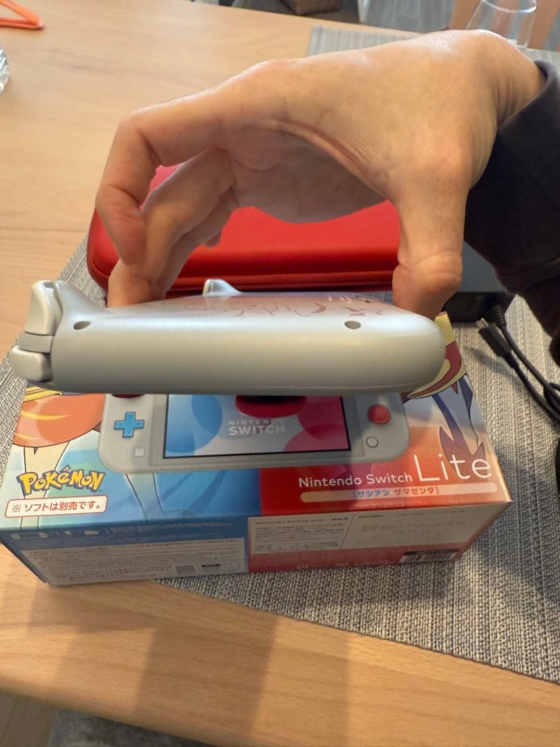 【お得 4点セット】Nintendo Switch Lite ポケモンデザイン