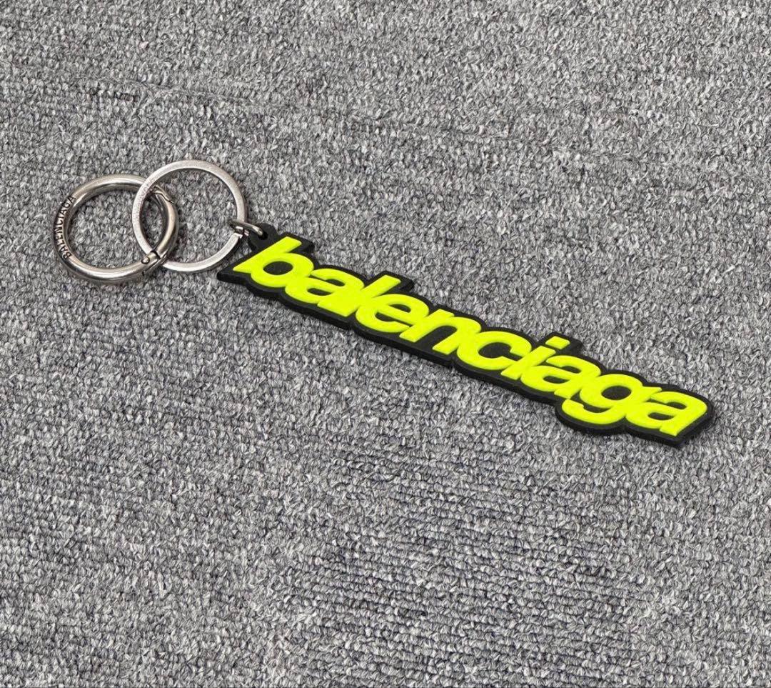 balenciaga ネオンイエロー キーホルダー