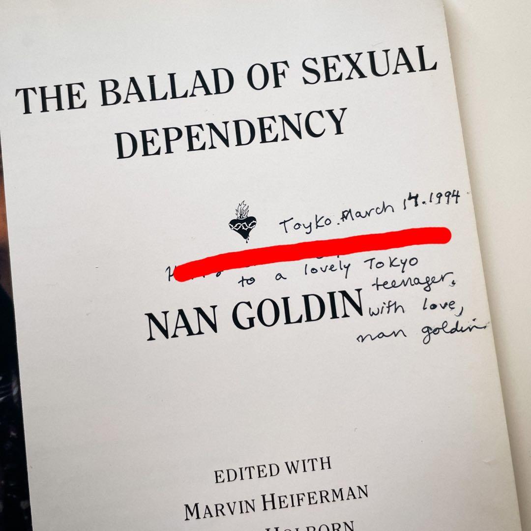 ナン・ゴールディンの貴重なサイン入り写真集とアラーキーとのコラボ写真集2冊セット