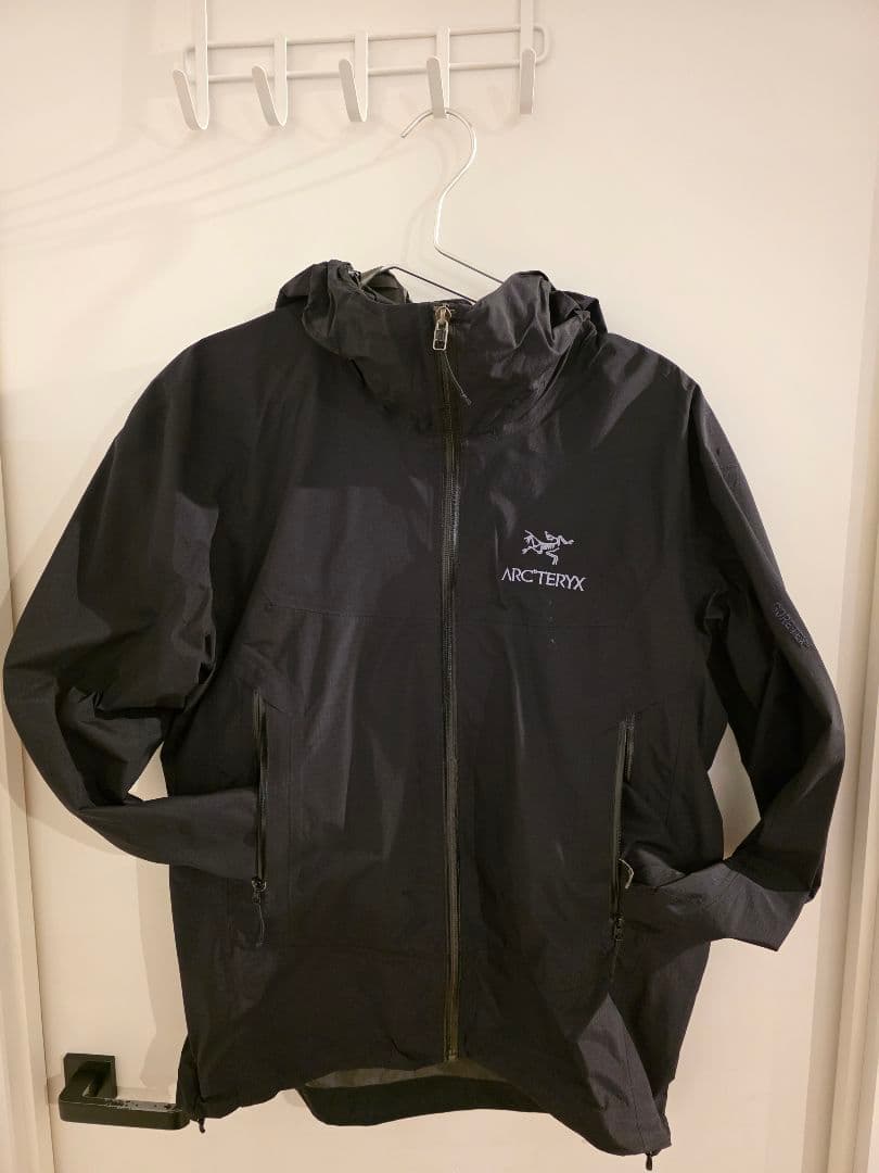 ARC'TERYX GORE-TEX フード付きジャケット ブラック