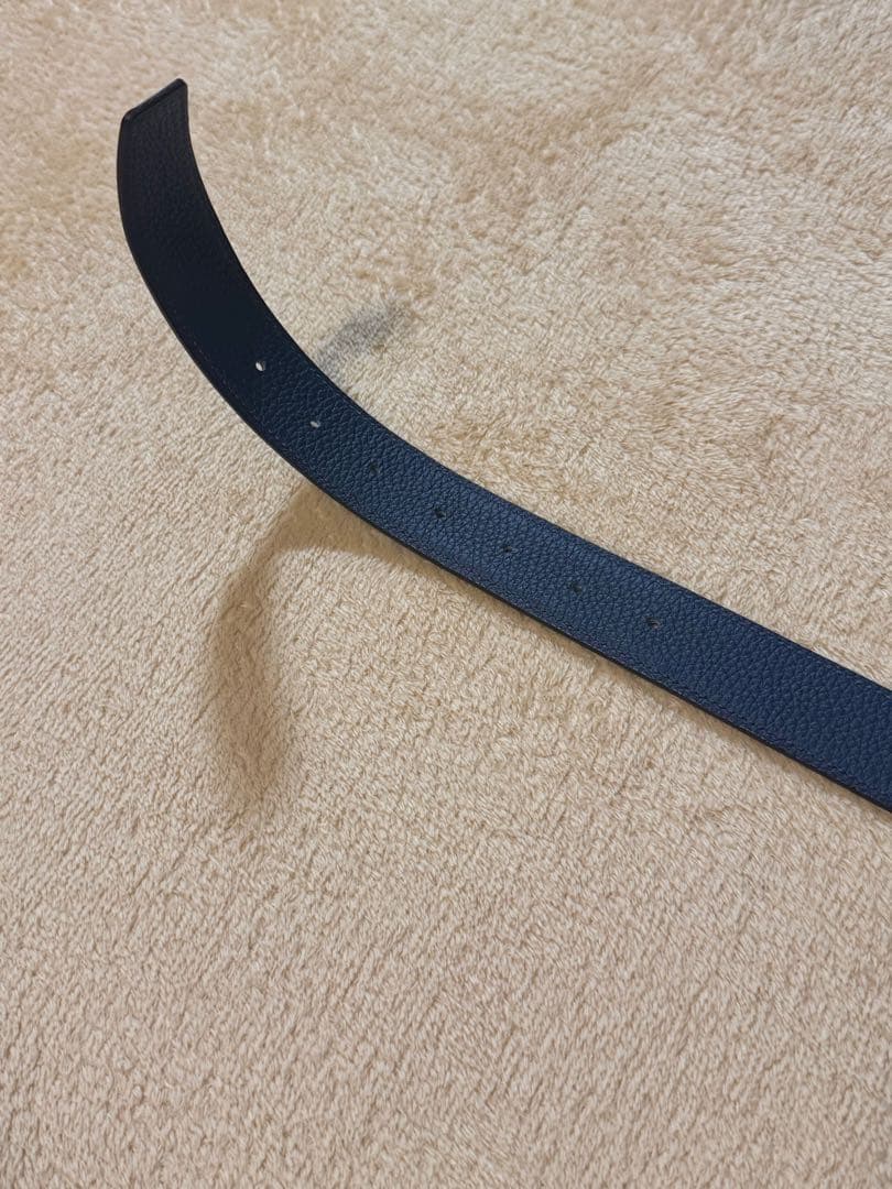 エルメス リバーシブル レザーベルト ブラック/ブルー Hギヨシェ32mm