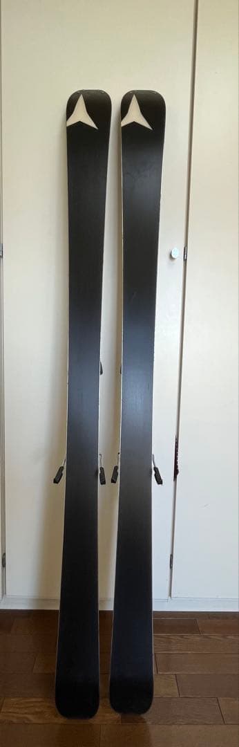 スキー板 ATOMIC All mountain, NOMAD Select