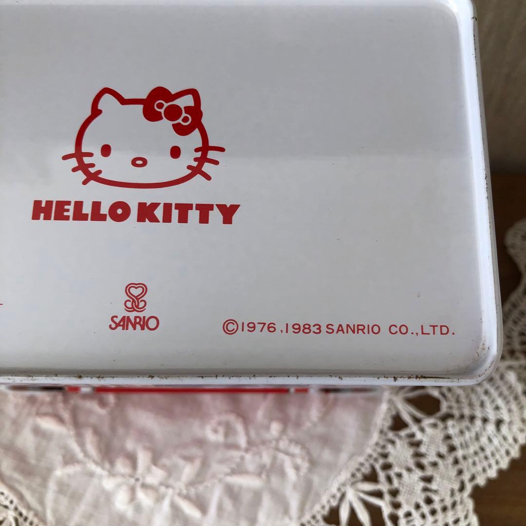 昭和レトロ　1983年　 ハローキティ　ハンバーガーshop柄 缶　希少品