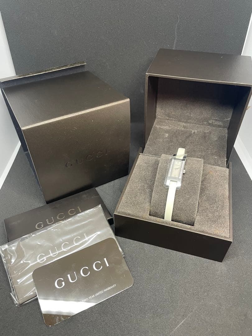 GUCCI レディース腕時計 3900Lダイヤモンド装飾 ホワイト