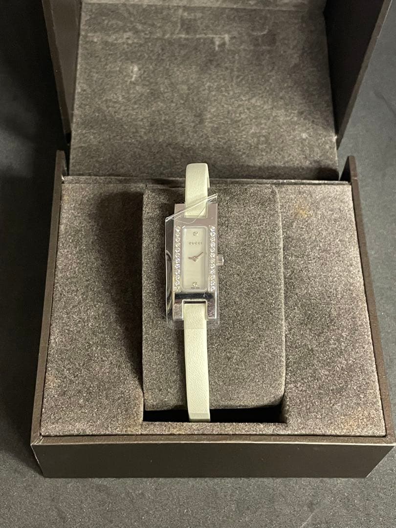 GUCCI レディース腕時計 3900Lダイヤモンド装飾 ホワイト