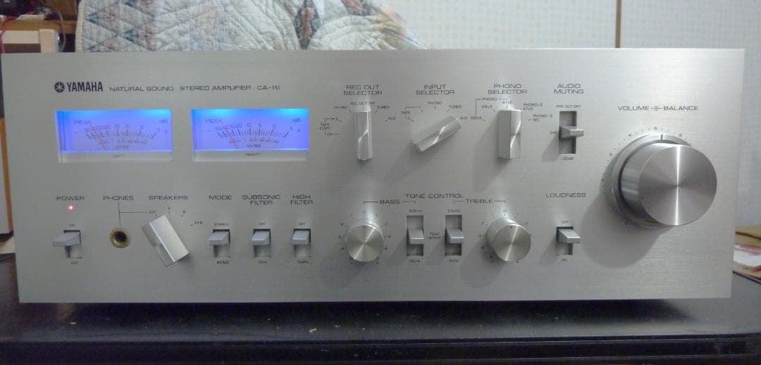 ヤマハ　CA-R1　青Led