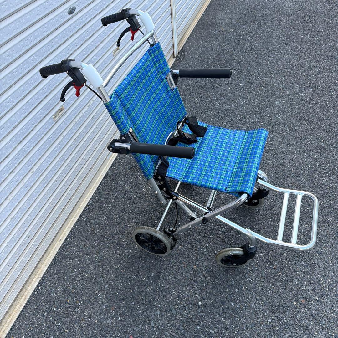 軽量 折りたたみ 介助式車椅子 バッグ付 美品【A-268】