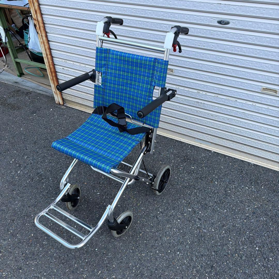 軽量 折りたたみ 介助式車椅子 バッグ付 美品【A-268】