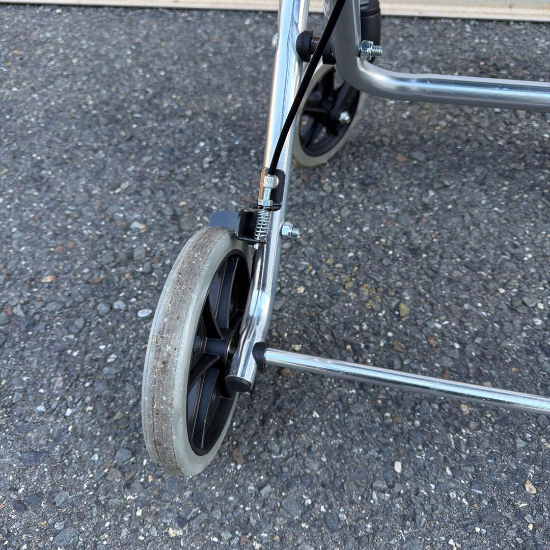 軽量 折りたたみ 介助式車椅子 バッグ付 美品【A-268】