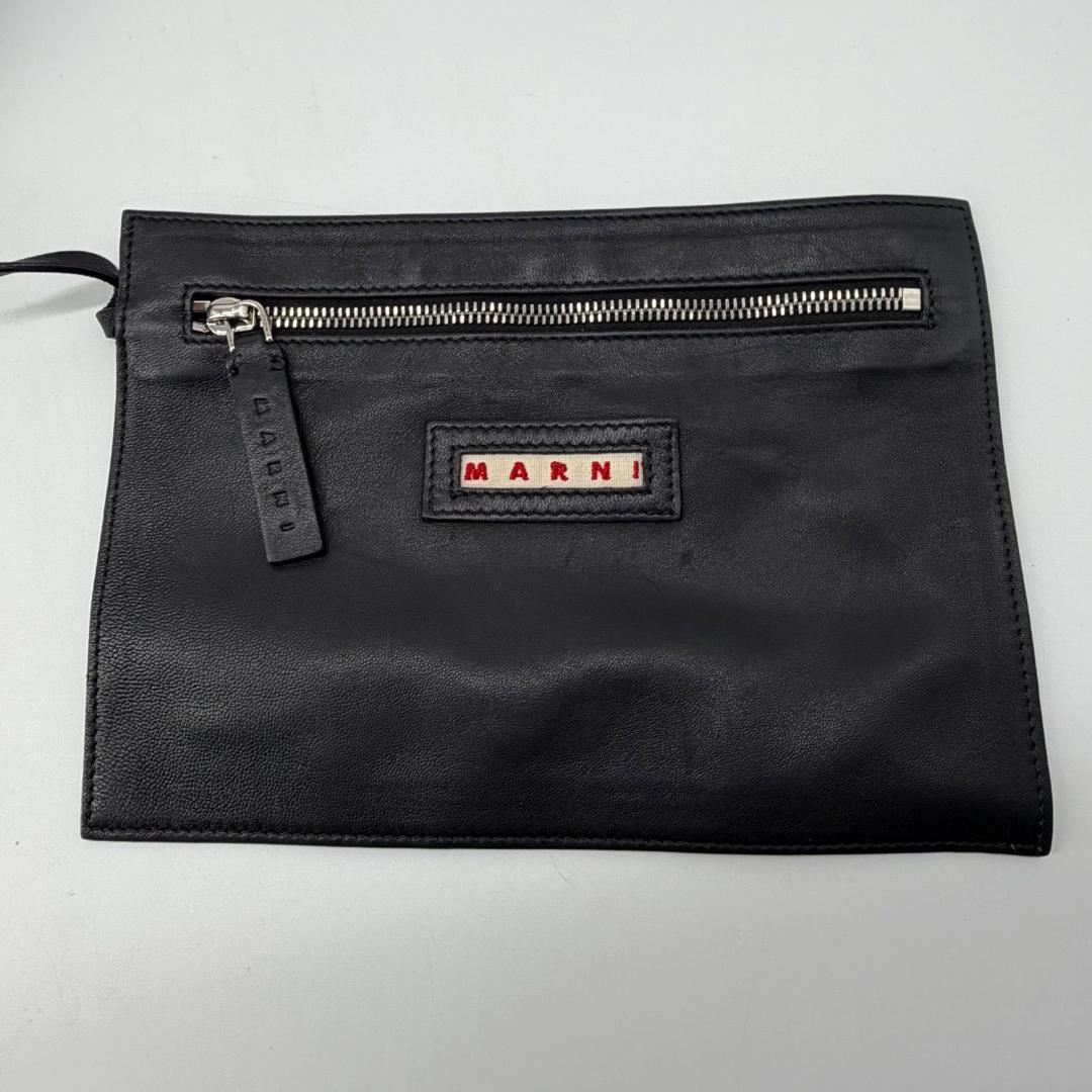 17591✨マルニ ポーチ付き レザー ハンドバッグ ブラック