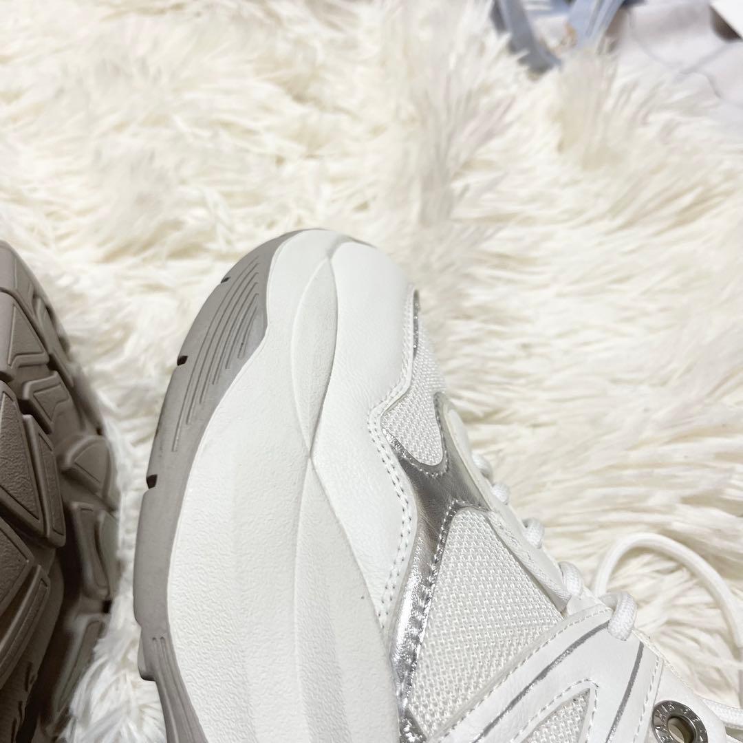 美品 ビーアクシス BEAXIS コアスニーカー ダンベルインソール M