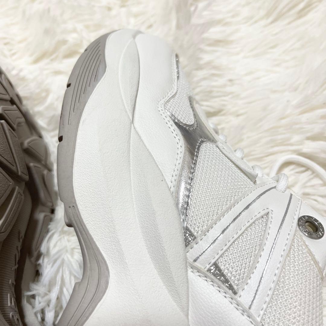 美品 ビーアクシス BEAXIS コアスニーカー ダンベルインソール M