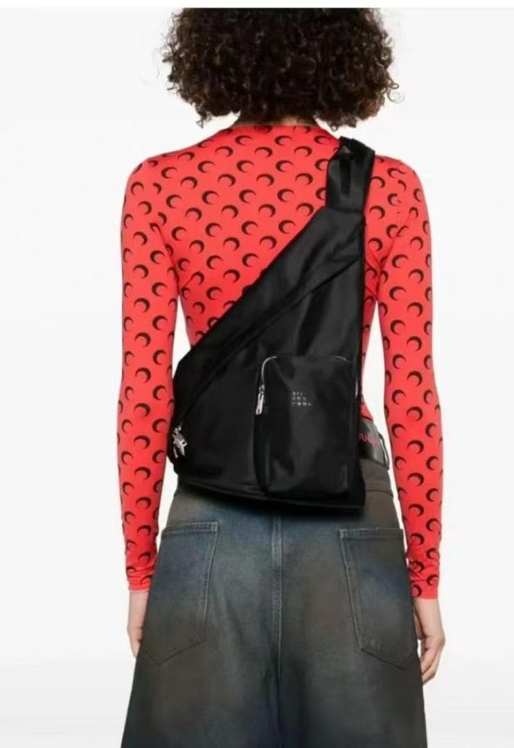 即日発送メゾンマルジェラ MM6ブラック ショルダーバッグ