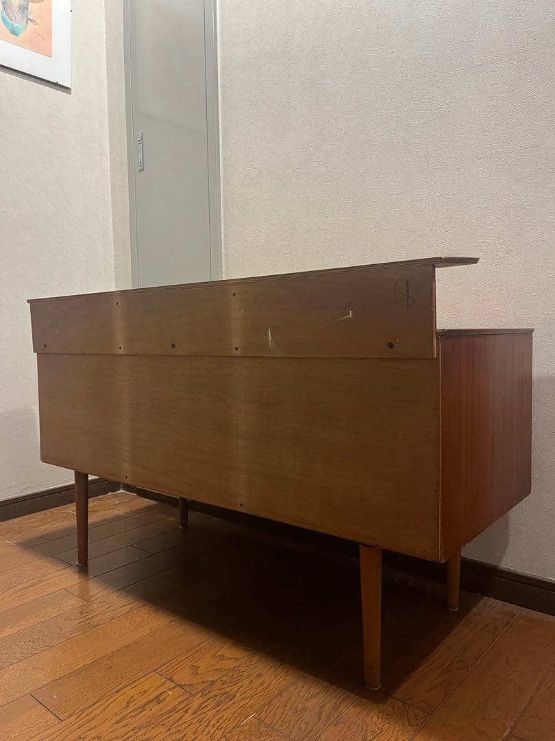 イギリス　ヴィンテージ チェスト　サイドボード