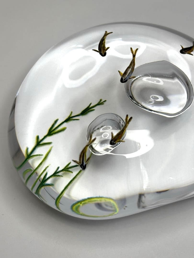 久保裕子さん作　ガラス　鮎　水草　ペーパーウェイト　文鎮　オブジェ　ハンドメイド