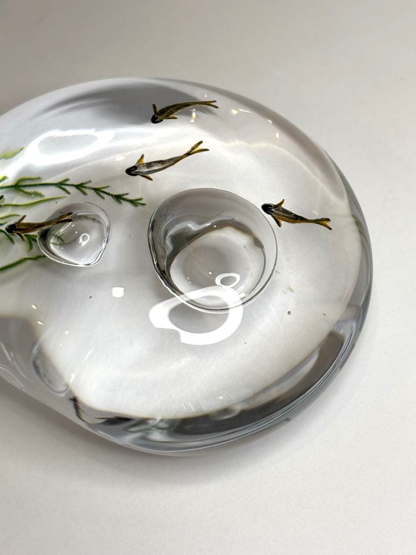 久保裕子さん作　ガラス　鮎　水草　ペーパーウェイト　文鎮　オブジェ　ハンドメイド