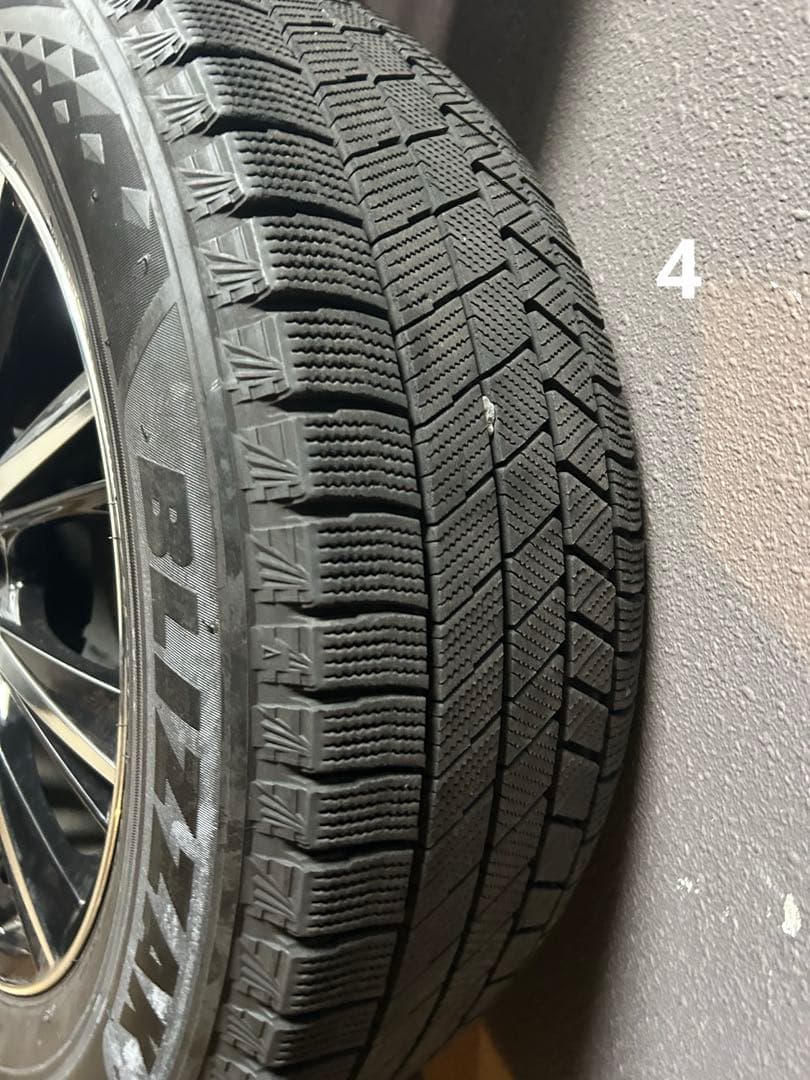 ブリヂストン 17インチ スタッドレスタイヤセット