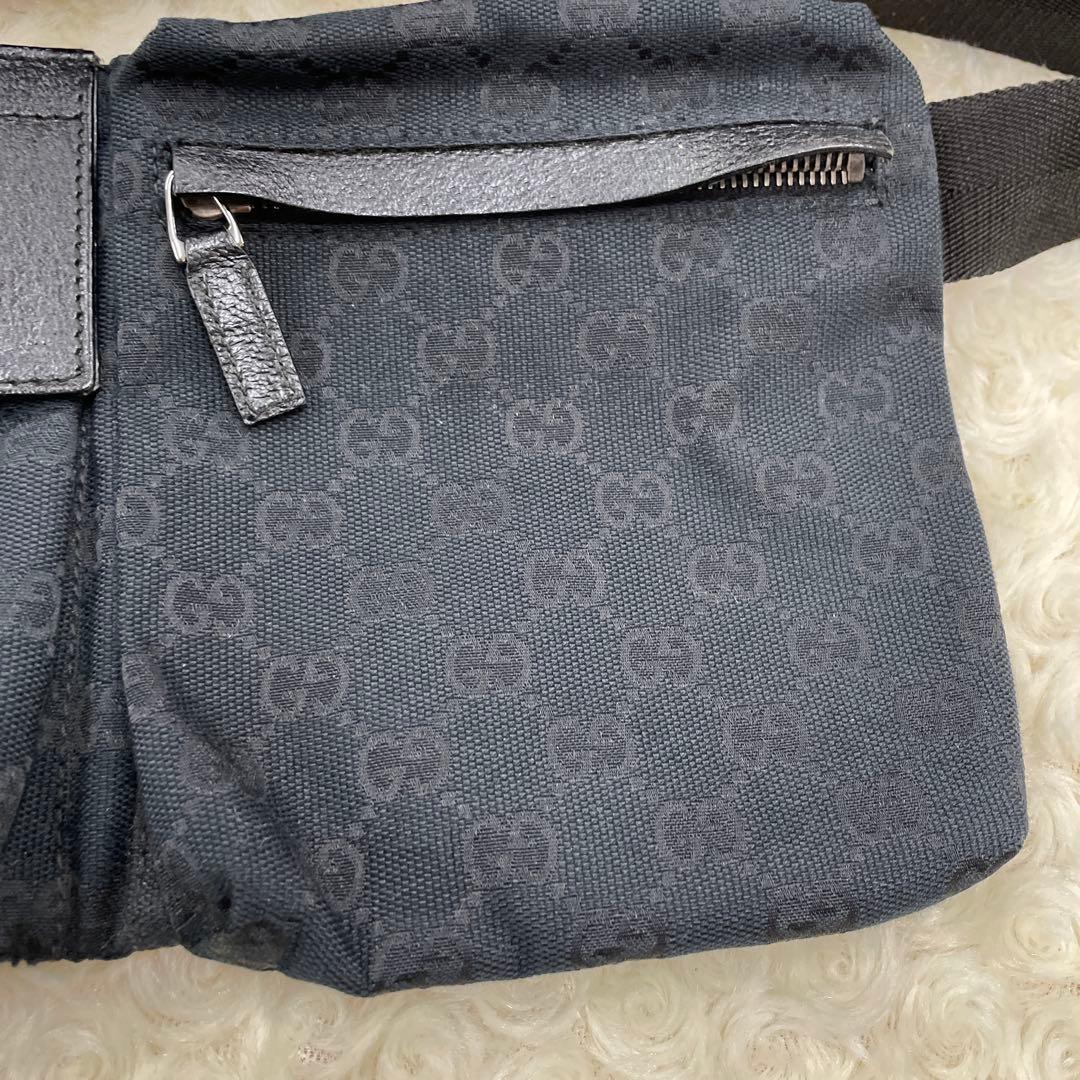 GUCCI GGキャンバス　ウエスト・ボディバッグ
