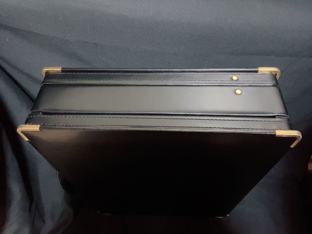 アミエット　レザー　アタッシュケース