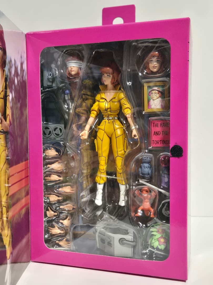 NECA ティーンエイジ・ミュータント・ニンジャ・タートルズ エイプリルオニール