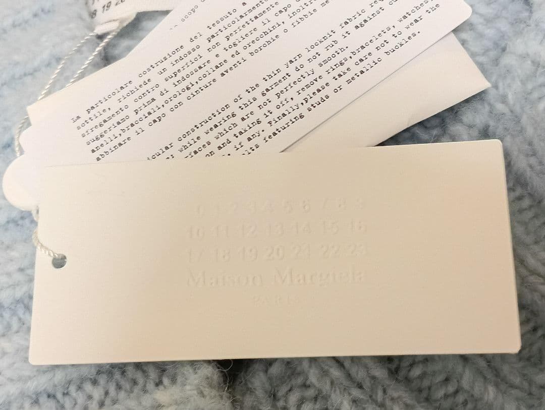 MaisonMargielaタグ付きブルーボタニカルダイカーディガン