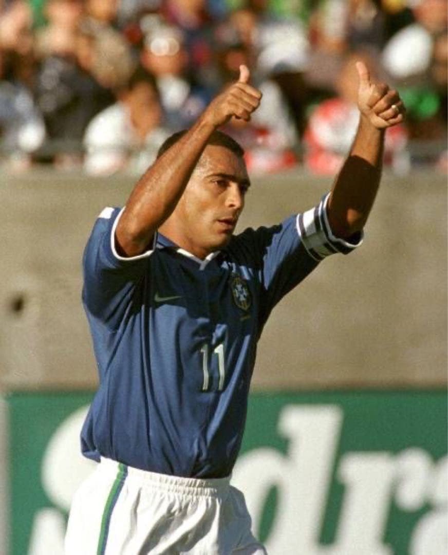 正規品 1997年ブラジル代表　アウェイ　ユニフォーム　ロマーリオ　Mサイズ